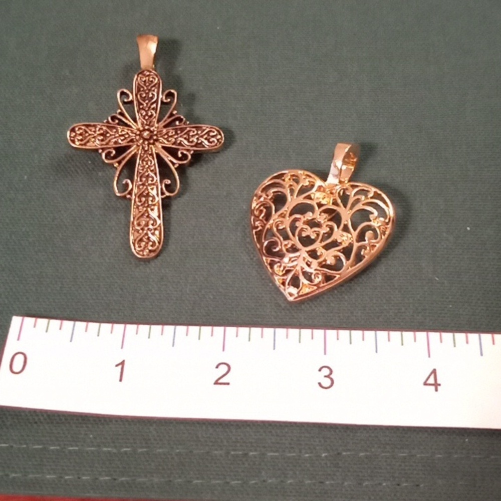 EUC Lot Of 4 Gold-Tone Statement Jewelry Including Choker, Peacock Pendant - Picture 5 of 10